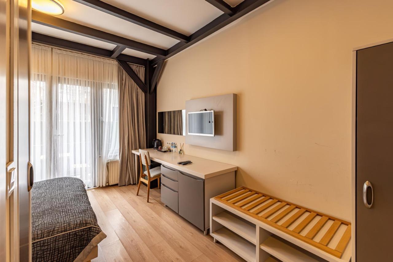 Calanthe Hotel