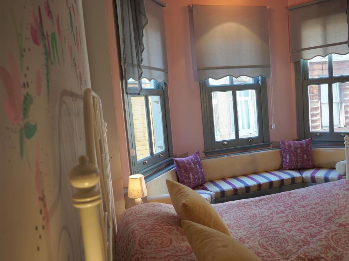 Hotel Tilas - In 19th Century Wooden Townhouse,kadikoy Istanbul