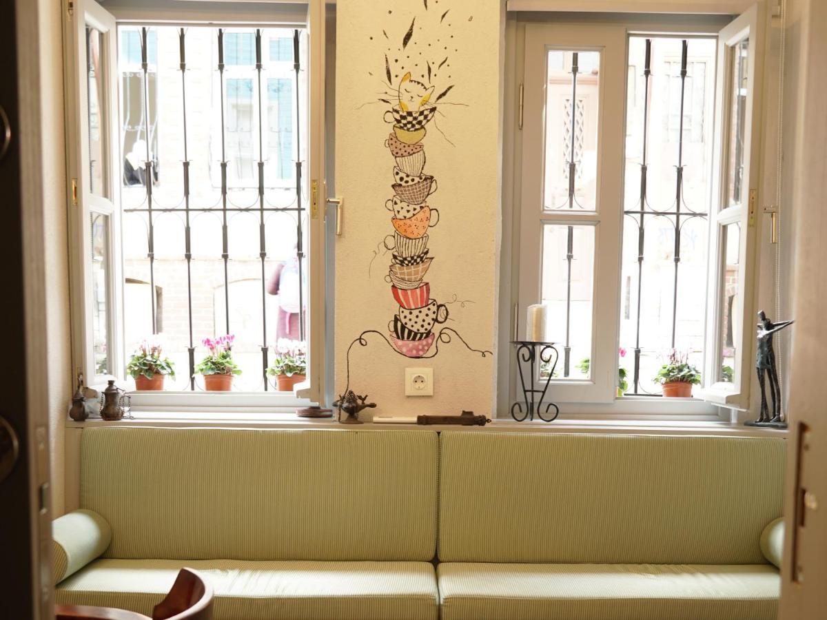 Hotel Tilas - In 19th Century Wooden Townhouse,kadikoy