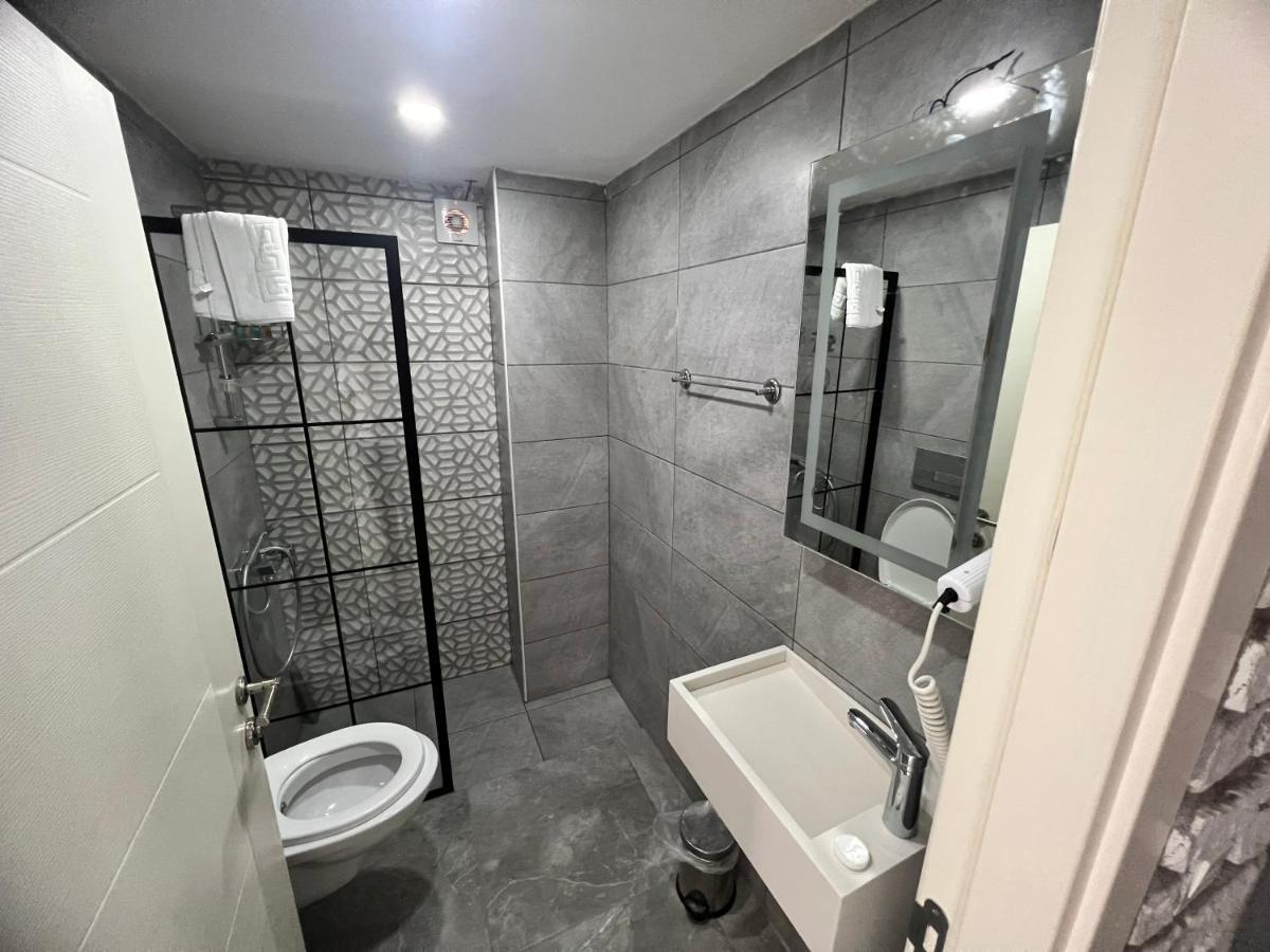 Karaca Hotel