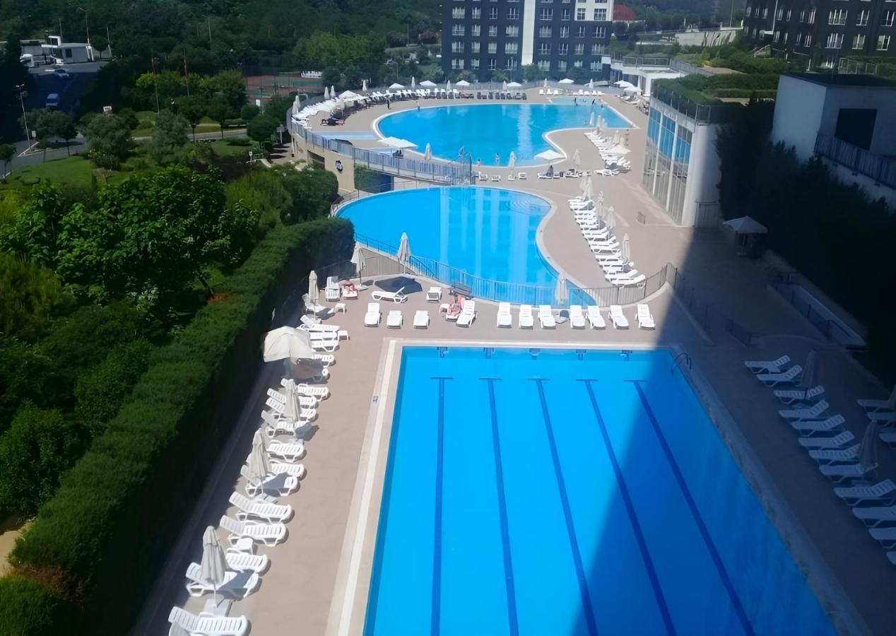Bright 3 Bedroom & 2 Bath In Mashattan Residence, Maslak Sariyer * Istanbul