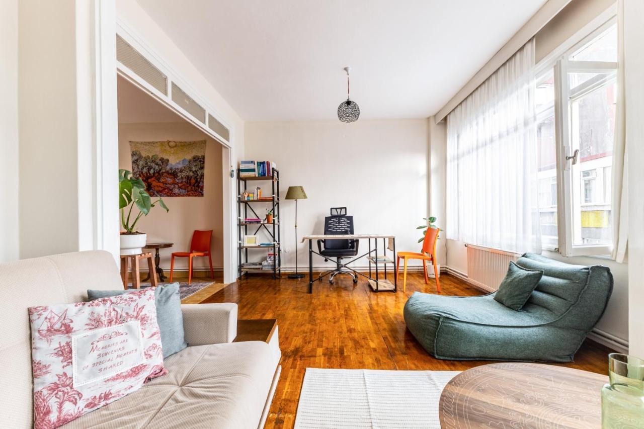 Furnished And Spacious Flat In Central Kadikoy * Istanbul
