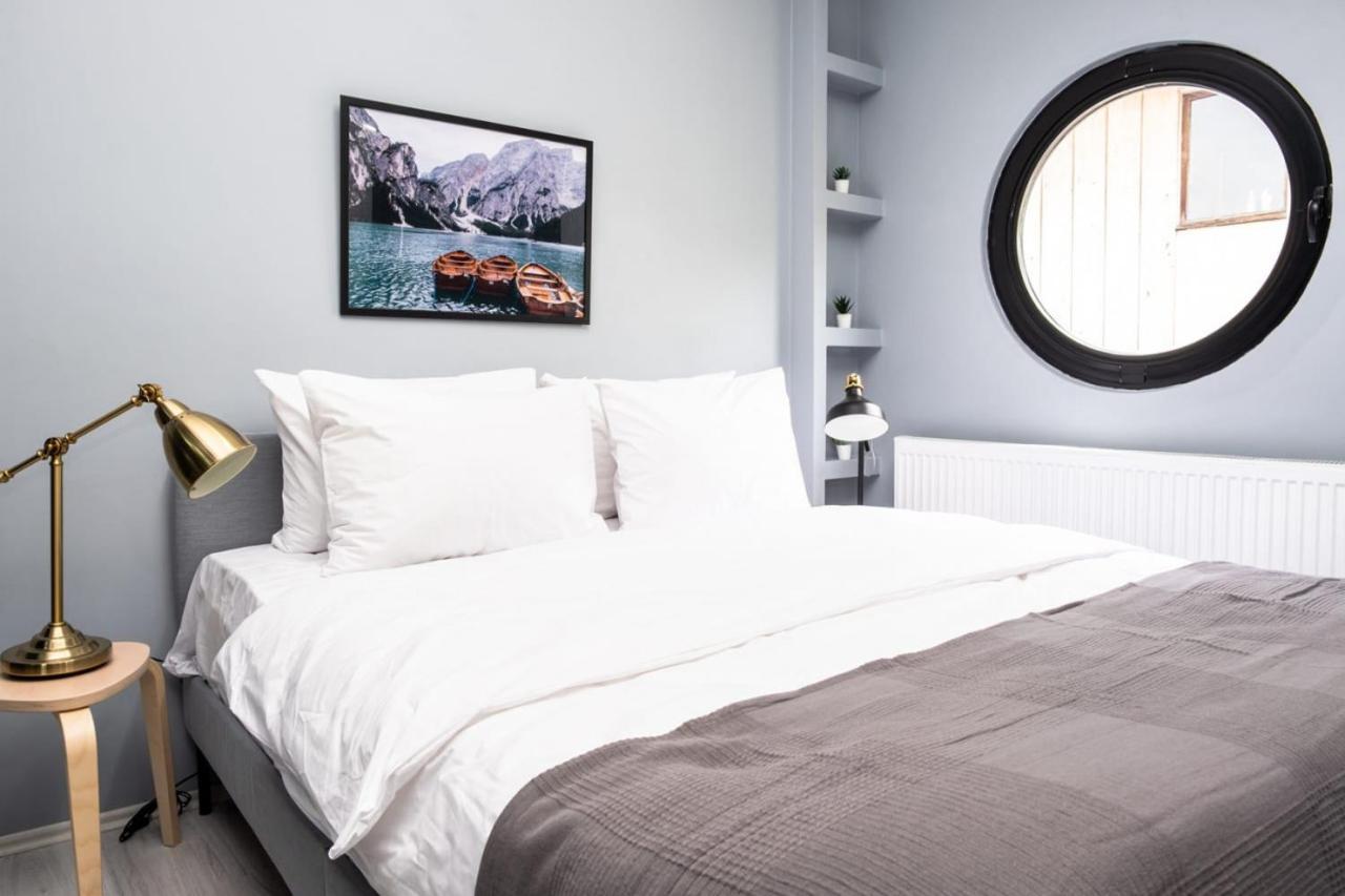 Apartment Captivating Flat On Bagdat Street