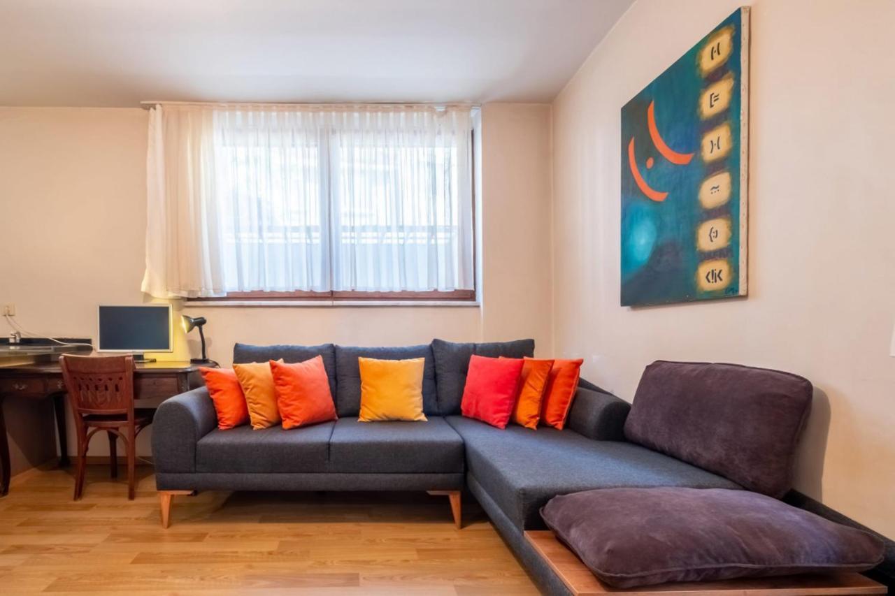 Apartment Cozy Flat With Location In Uskudar *