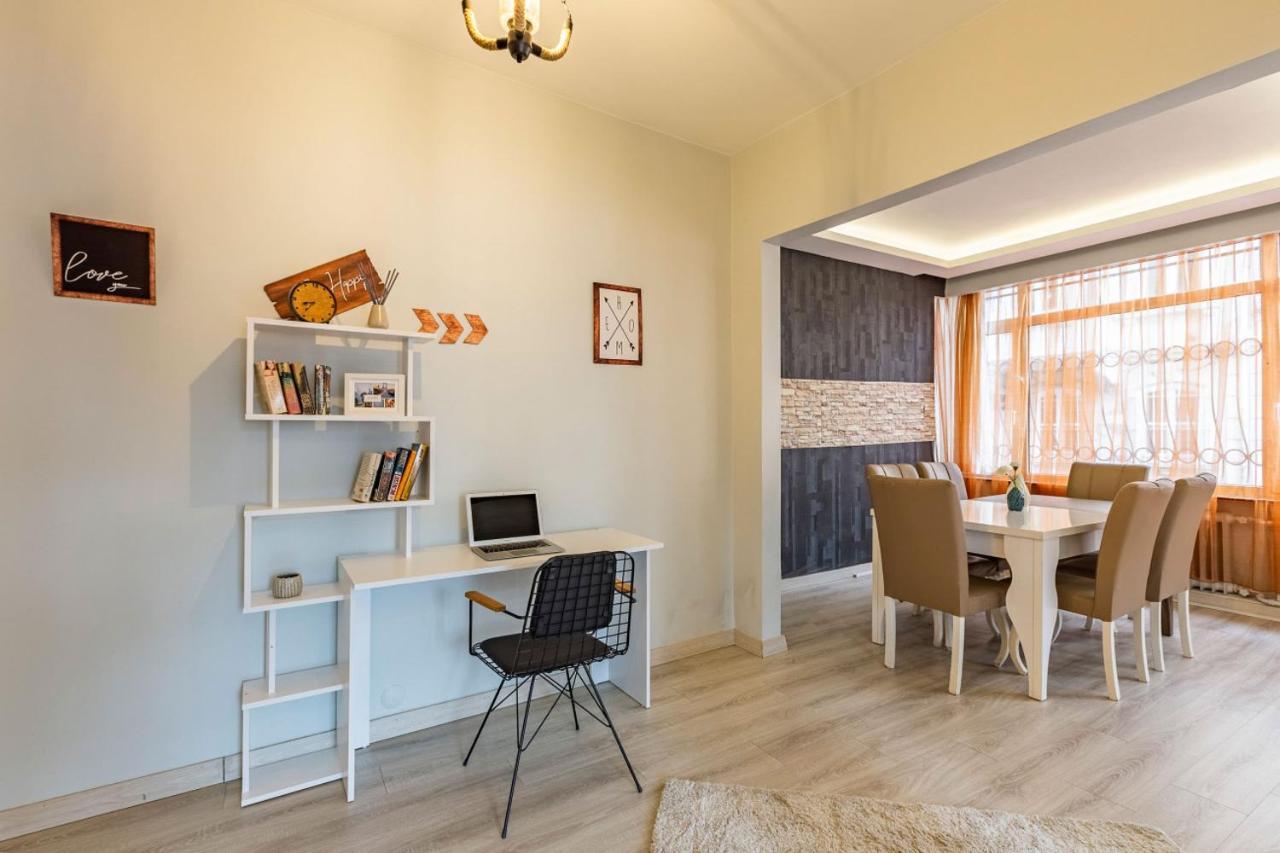 Comfy Flat