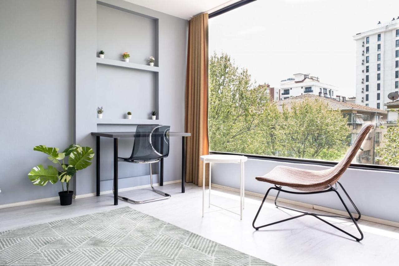Captivating Flat On Bagdat Street Apartment *