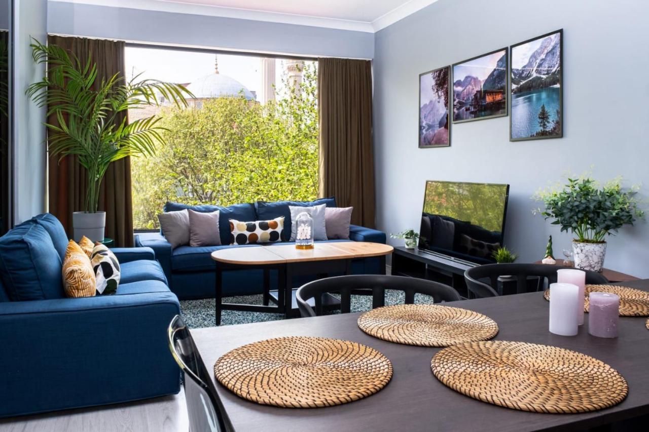 Captivating Flat On Bagdat Street Istanbul