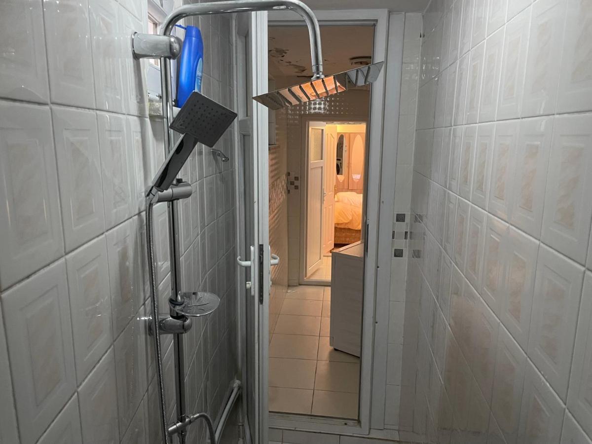 Eyuepsultan Abs Apartment