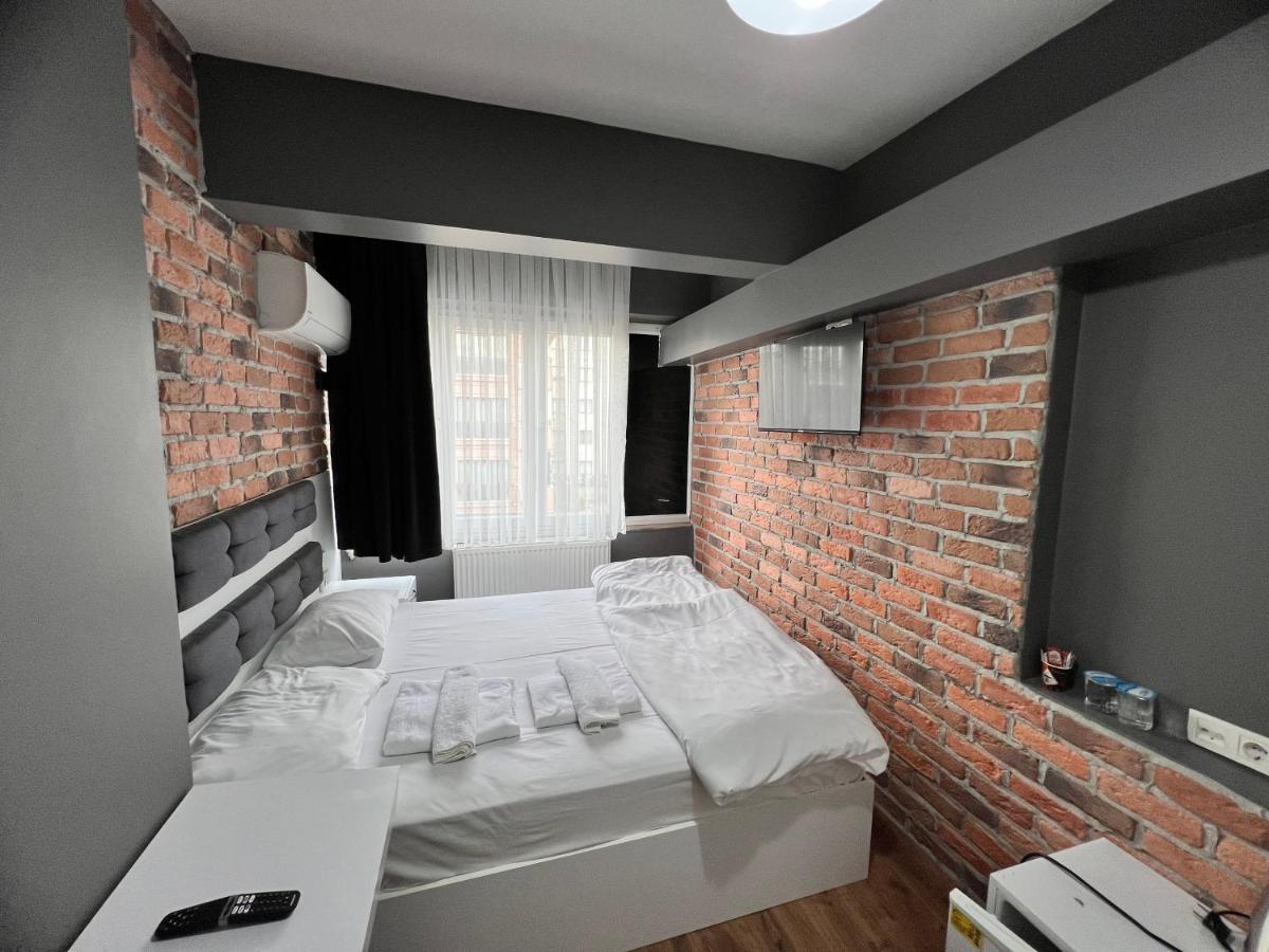 Hotel Karaca *