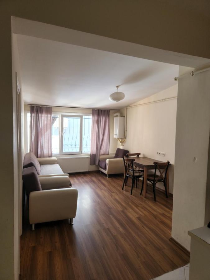 Taila * İstanbul