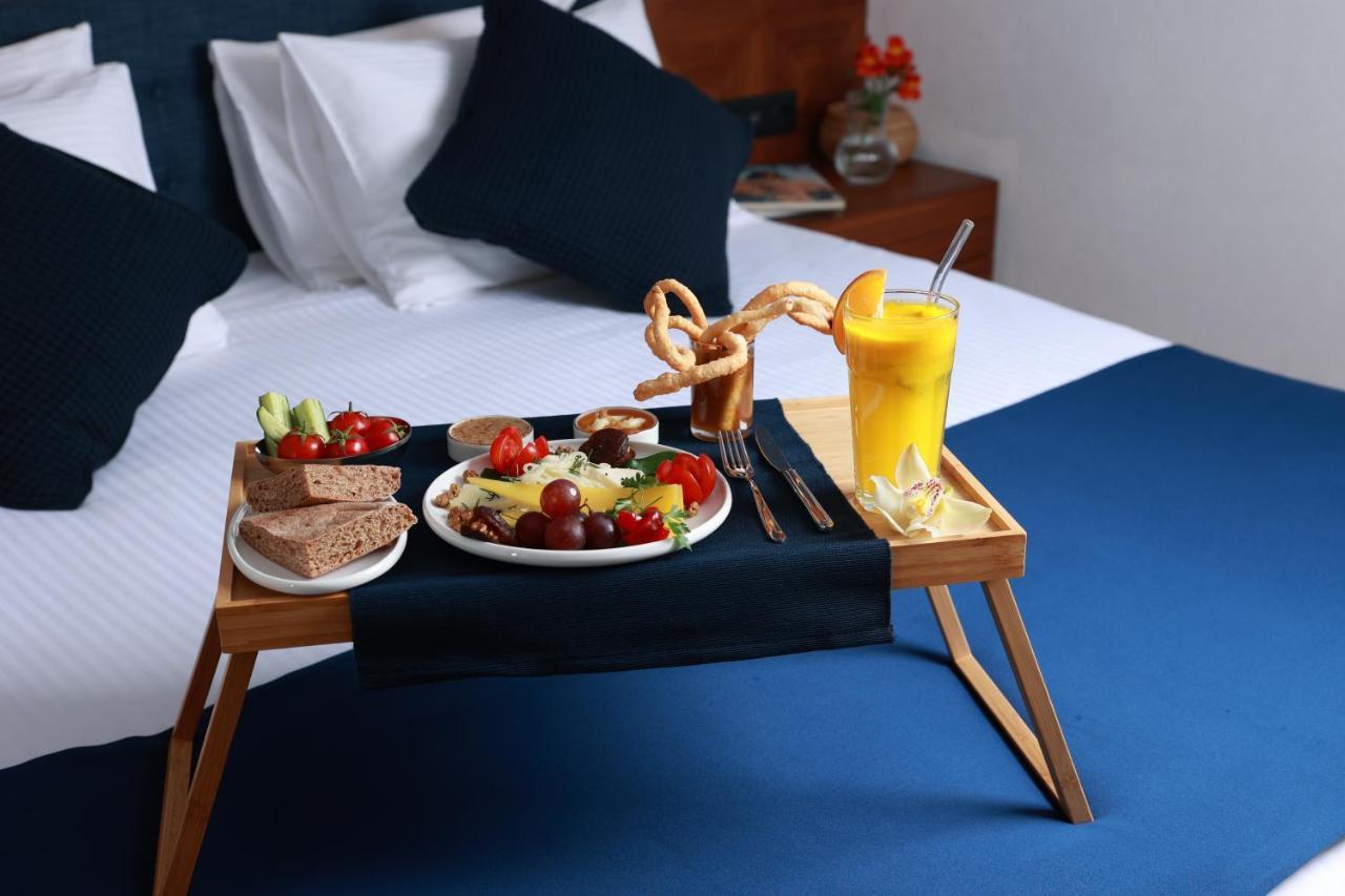 Otel Nova Plaza Crystal & 4*