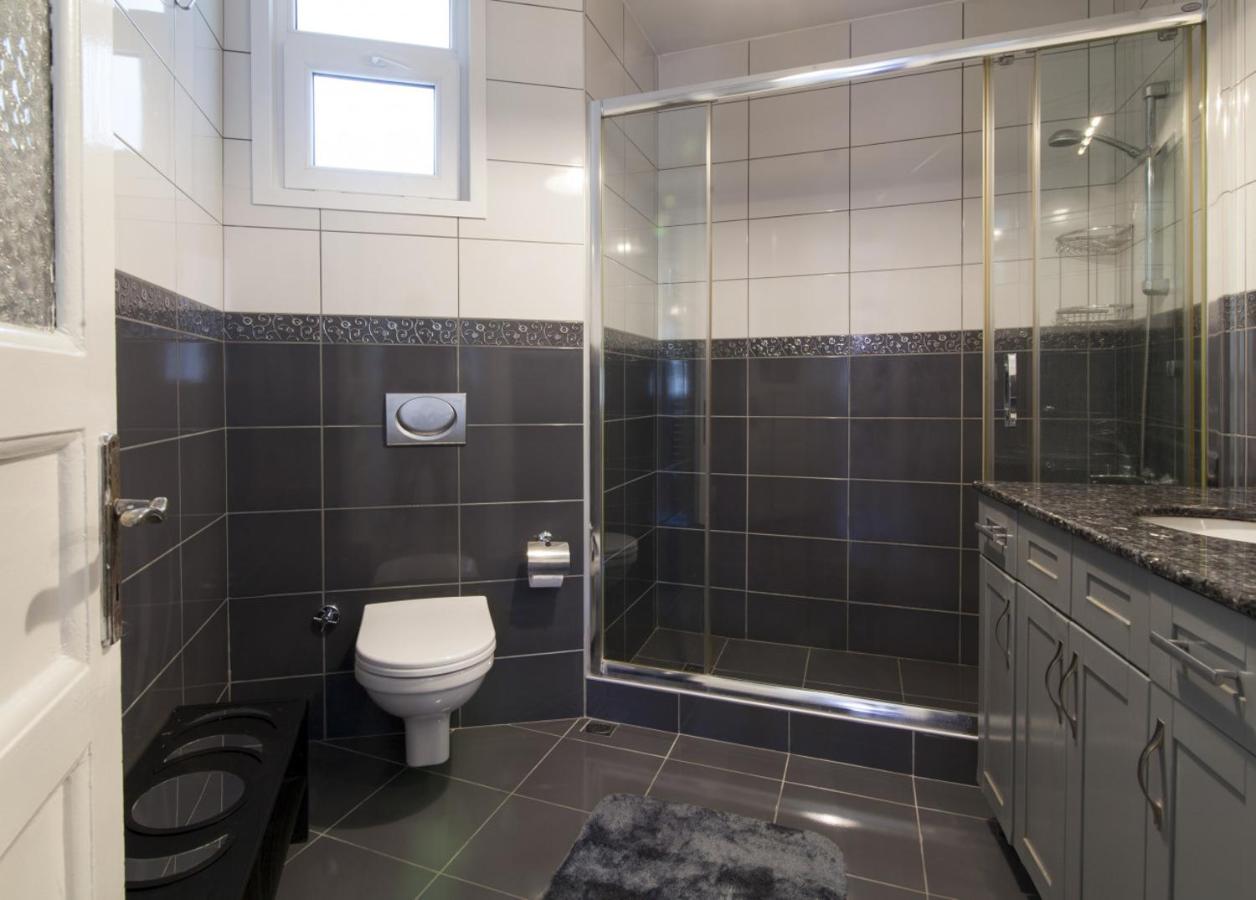 Gorgeous Flat Near Osmanbey Metro Station Apartment