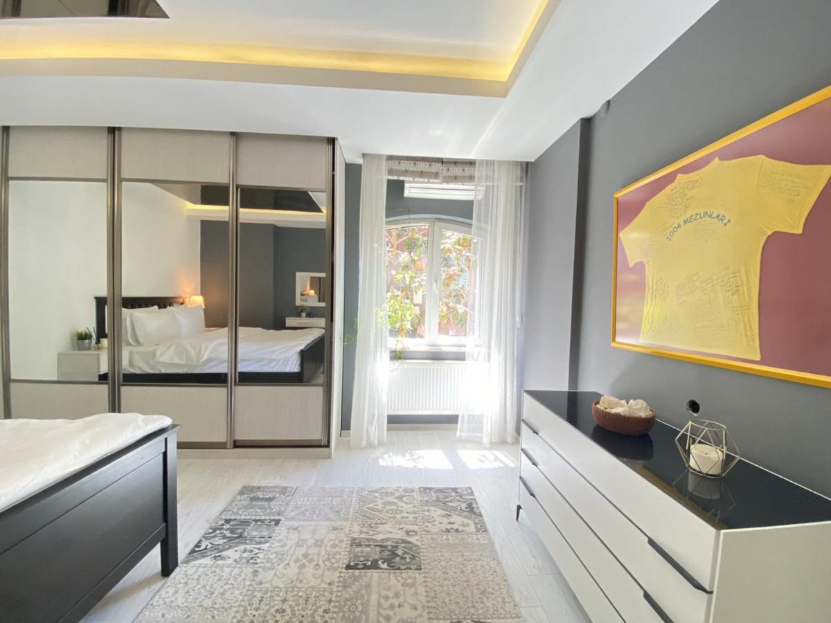 Delightful With Backyard And Bosphorus View In Uskudar *