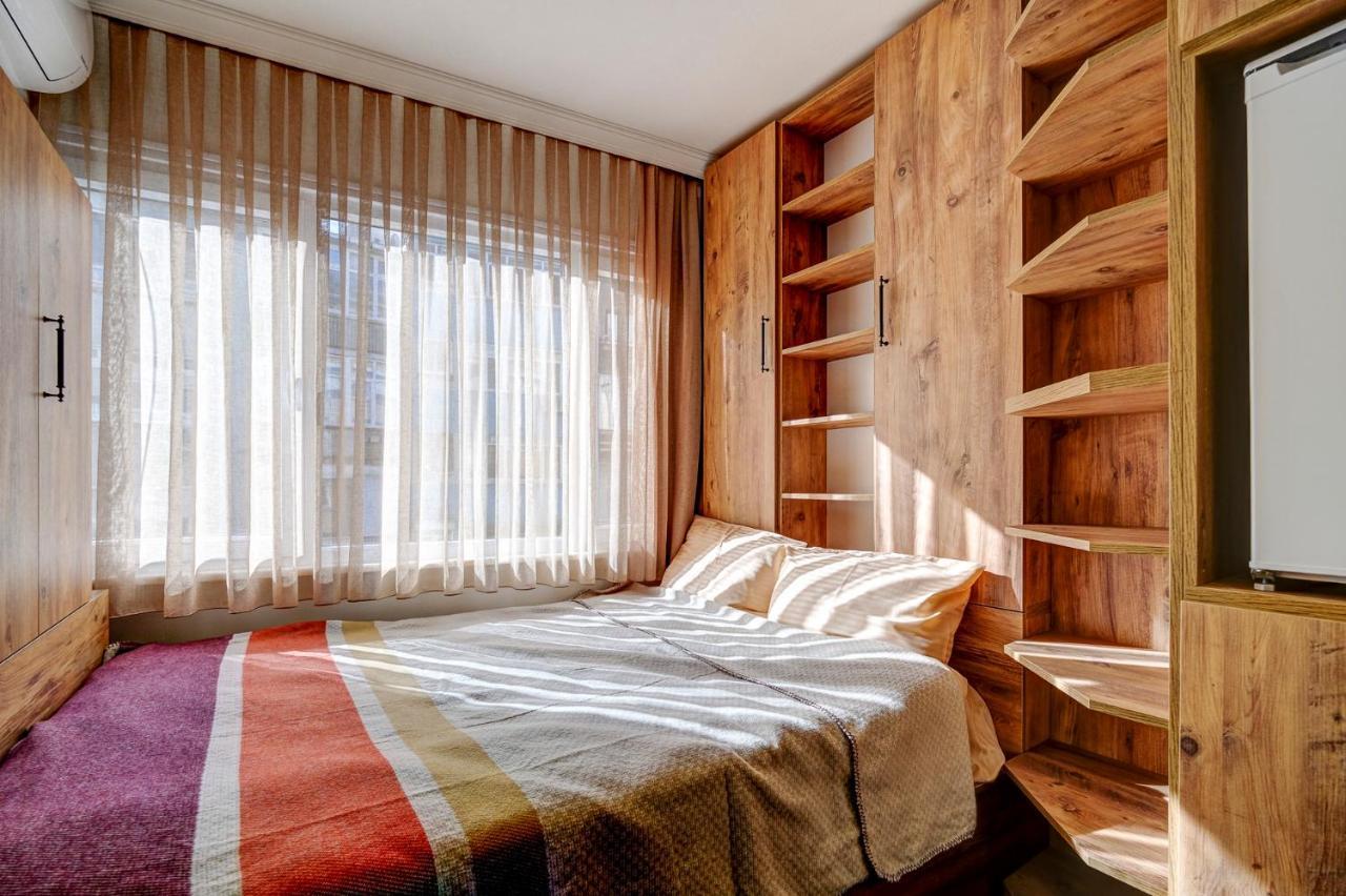 Guest house 2023 Decoration, New Electonics, 50mbps Internet, Modern, Studio, 18m2, Location, 300 M To Bosphorus Istanbul