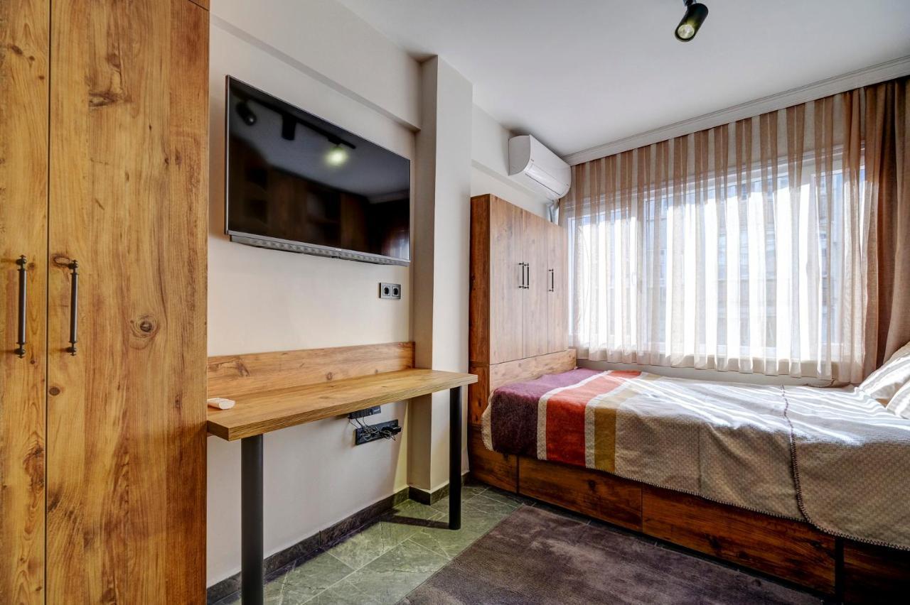 Guest house 2023 Decoration, New Electonics, 50mbps Internet, Modern, Studio, 18m2, Location, 300 M To Bosphorus Istanbul