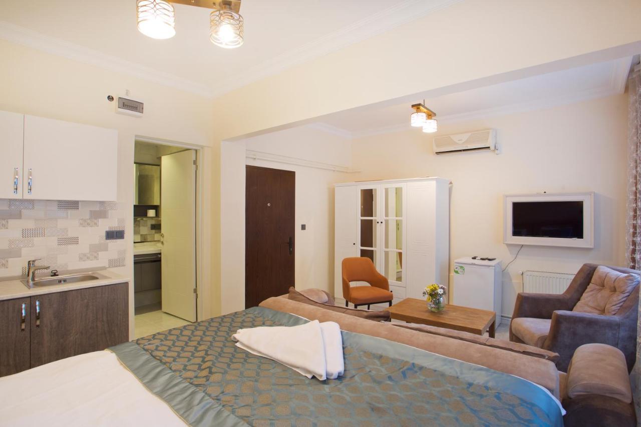 Apartment House 23
