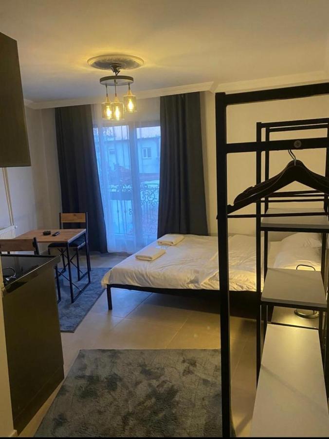 Street Suites Apartment