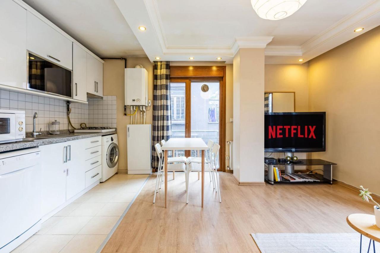 Bright Apartment *