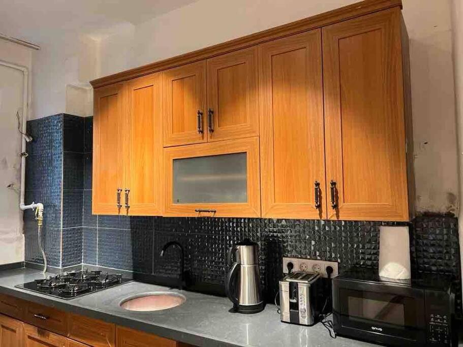 New 4bedroom 3bathroom Elevator Fatih/balcony Ac Apartment *