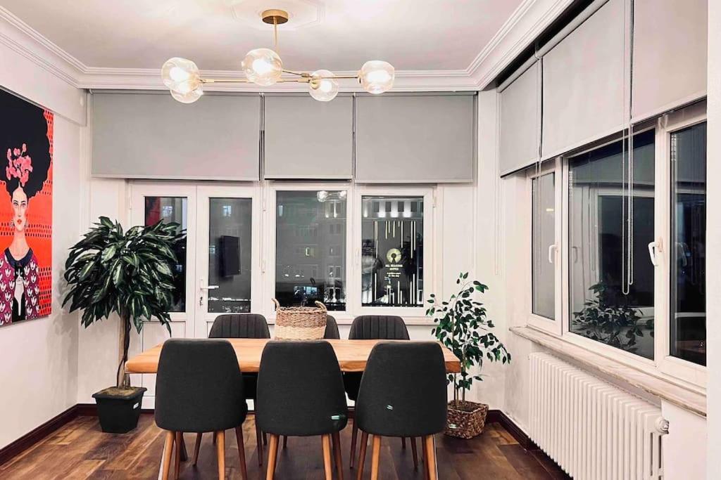 New 4bedroom 3bathroom Elevator Fatih/balcony Ac Apartment *