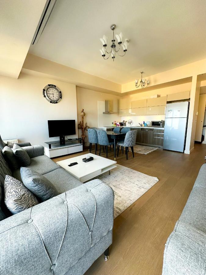 Venezia Mega Shopping Mall,istanbul,luxury Apartment *