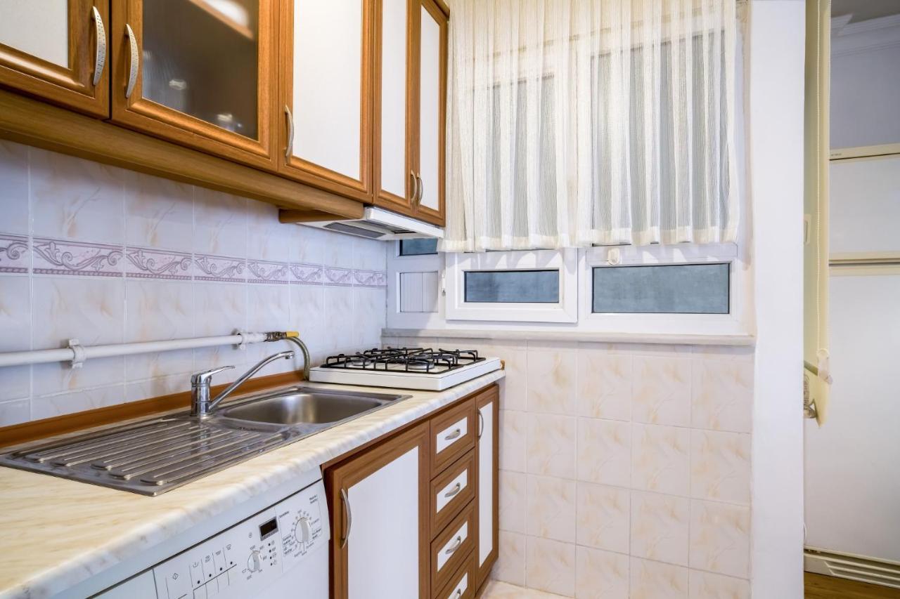 And Fully Furnished Flat In Bakirkoy Istambul