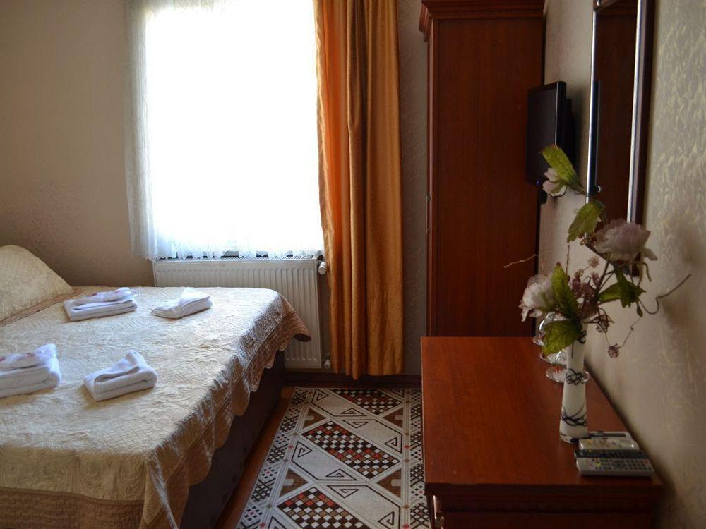 Big Apple Hostel