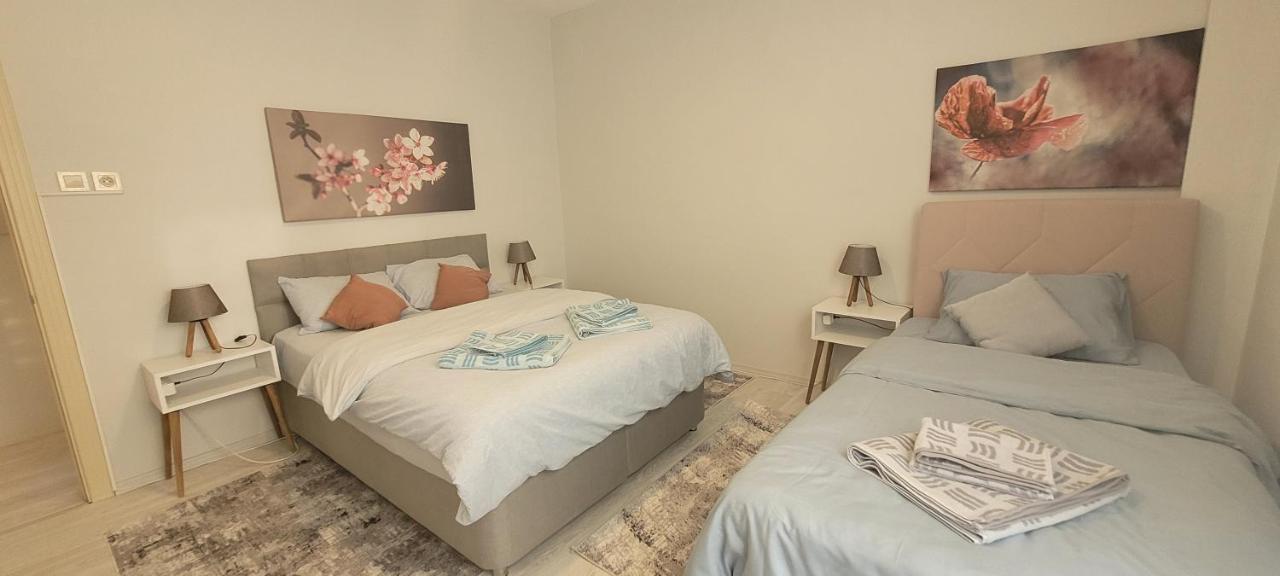 Family Apt For 7 People, 10 Min Walk To Taksim Square Apartment