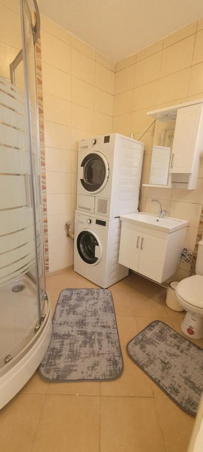 Family Apt For 7 People, 10 Min Walk To Taksim Square