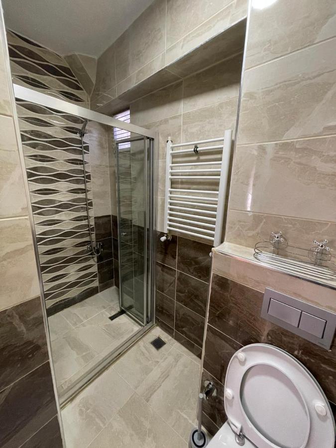 Golden Arrow Suits Ortakoey Aparthotel