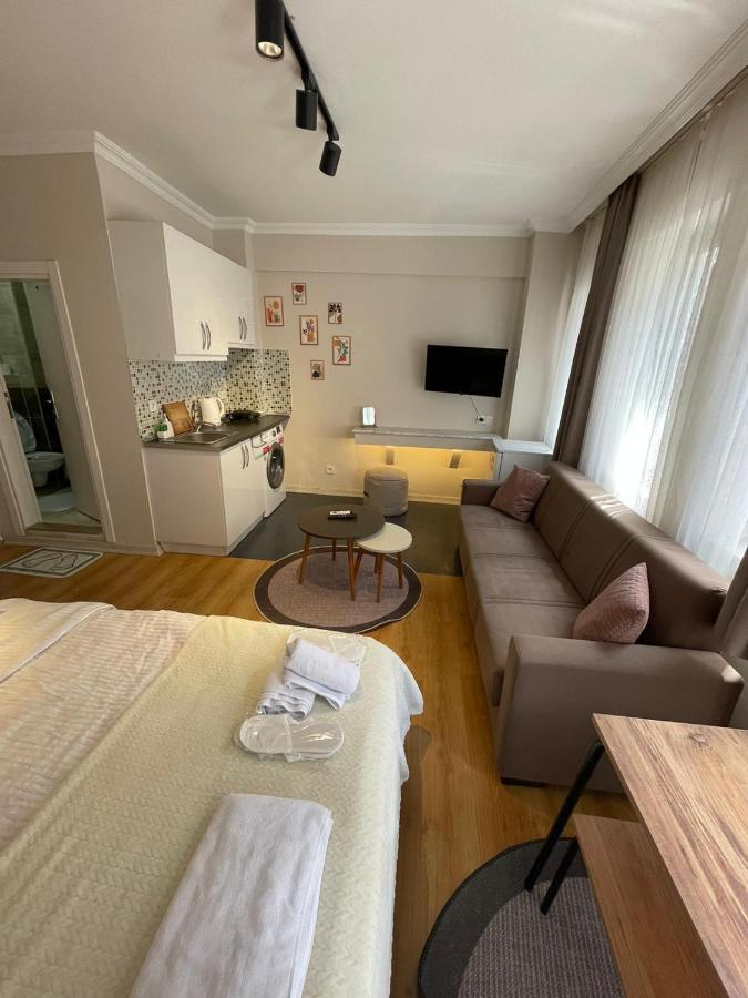 Golden Arrow Suits Ortakoey Aparthotel