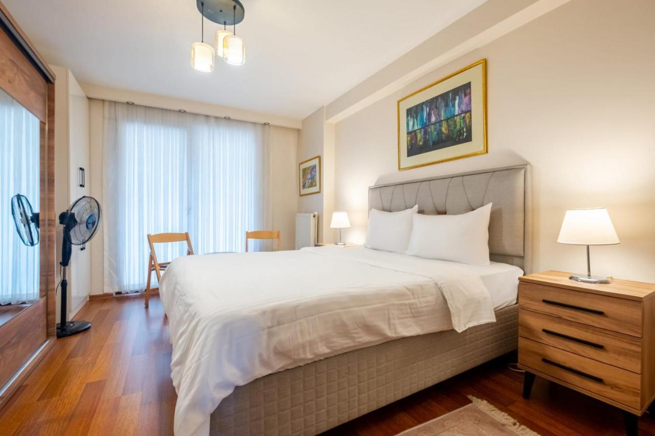 Pleasant Flat With Location In Sisli Istanbul