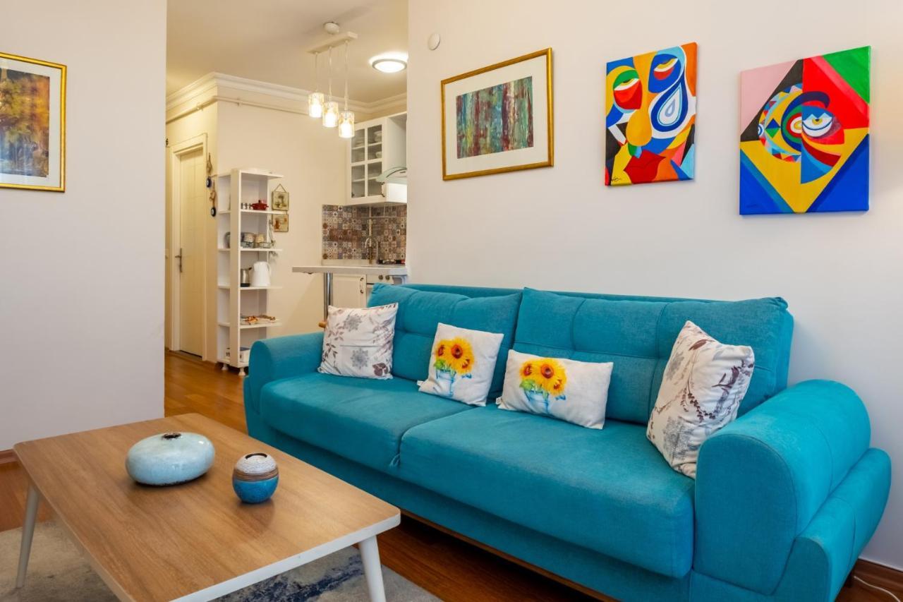 Pleasant Flat With Location In Sisli * Istanbul