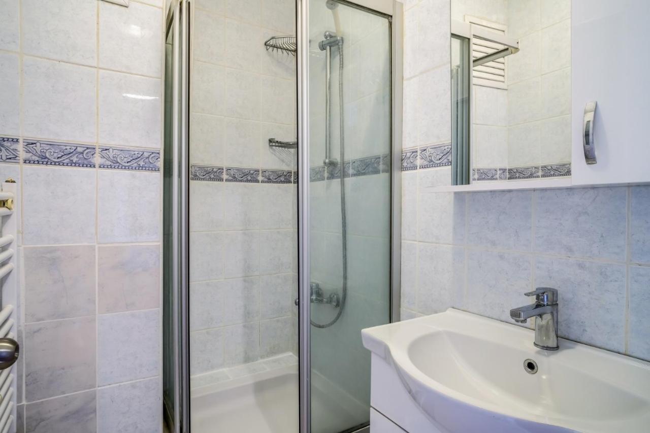 And Fully Furnished Flat In Bakirkoy Istambul