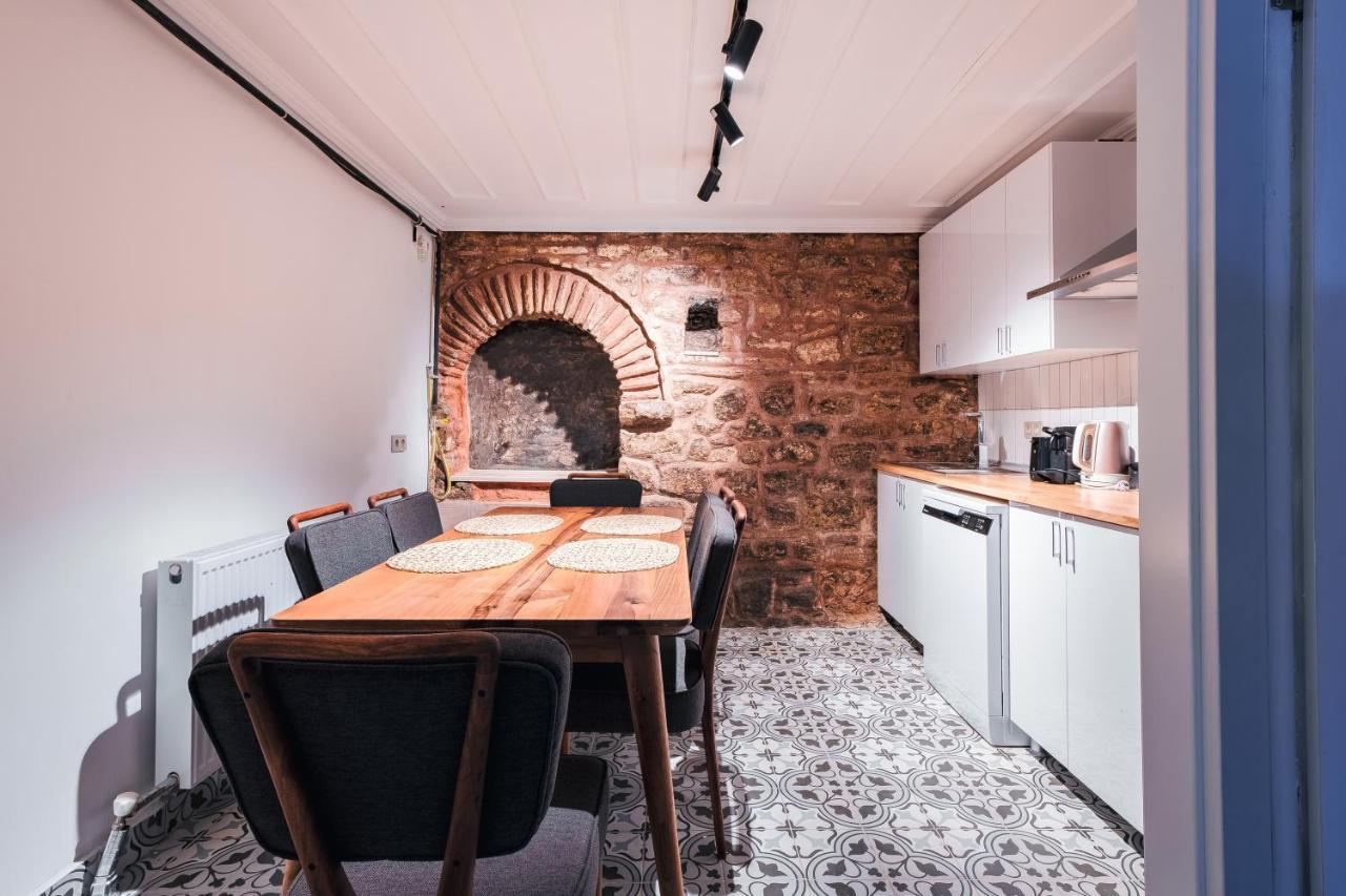 Homie - Quadruplex Townhouse In Historical Peninsula Apartment