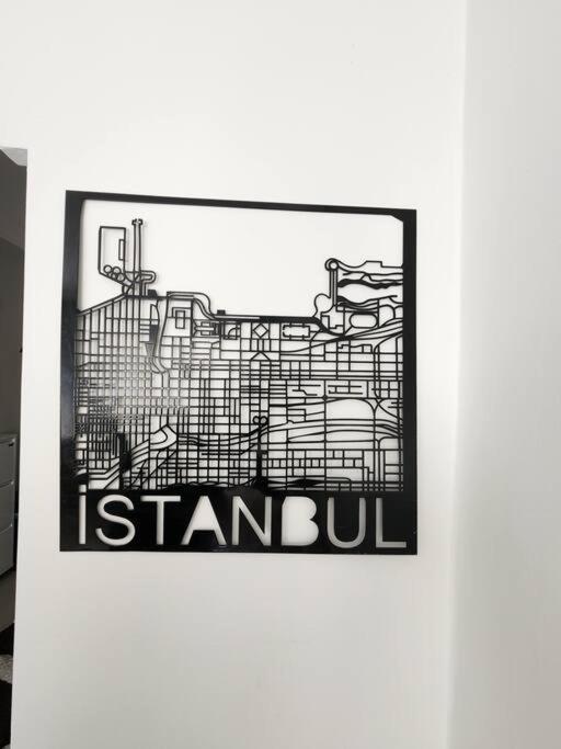 In The Heart Of Taksim Apartamento