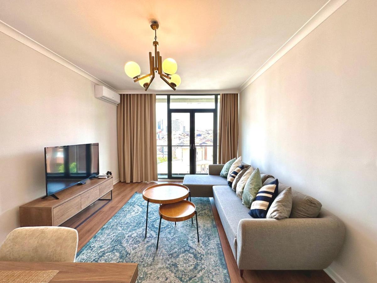 Sisli Modern Residence, 2 Bedroom Apartments, 250m Metro Station Apartment Istanbul