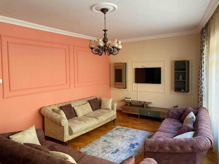 3+1 Sisli Square Central House *