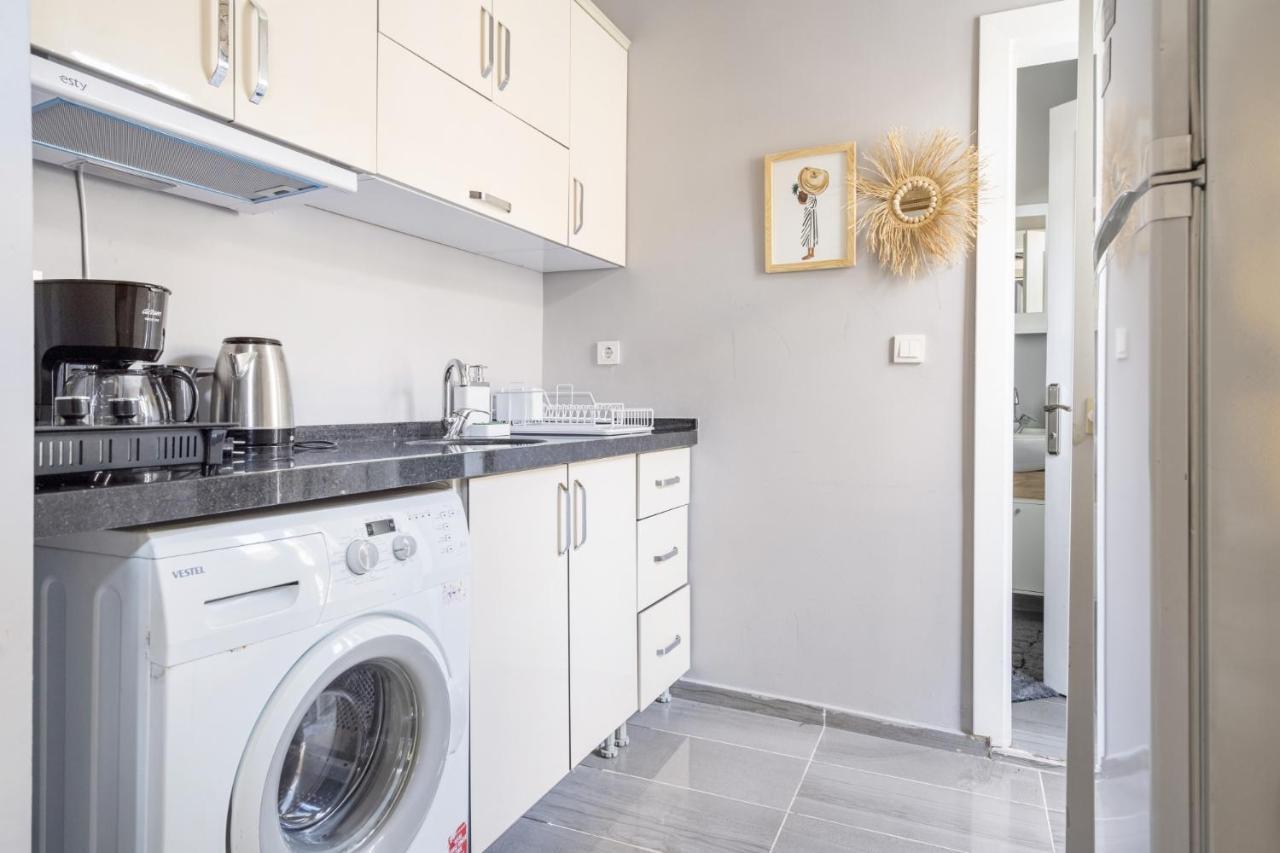 Apartment Spectacular Flat Near Bagdat Street In Kadikoy