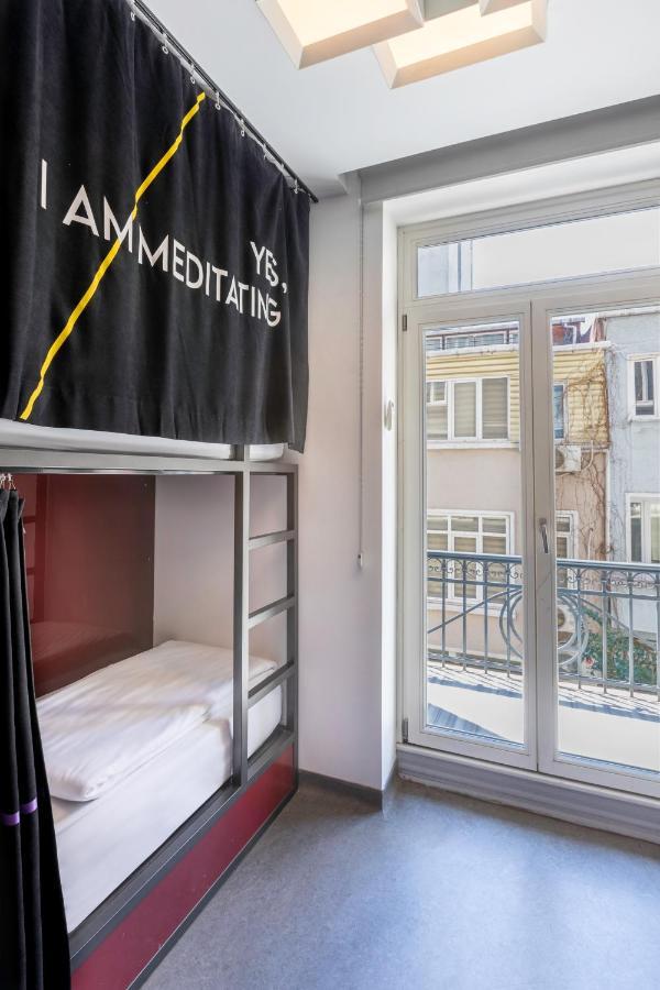 Wabi Hostel *