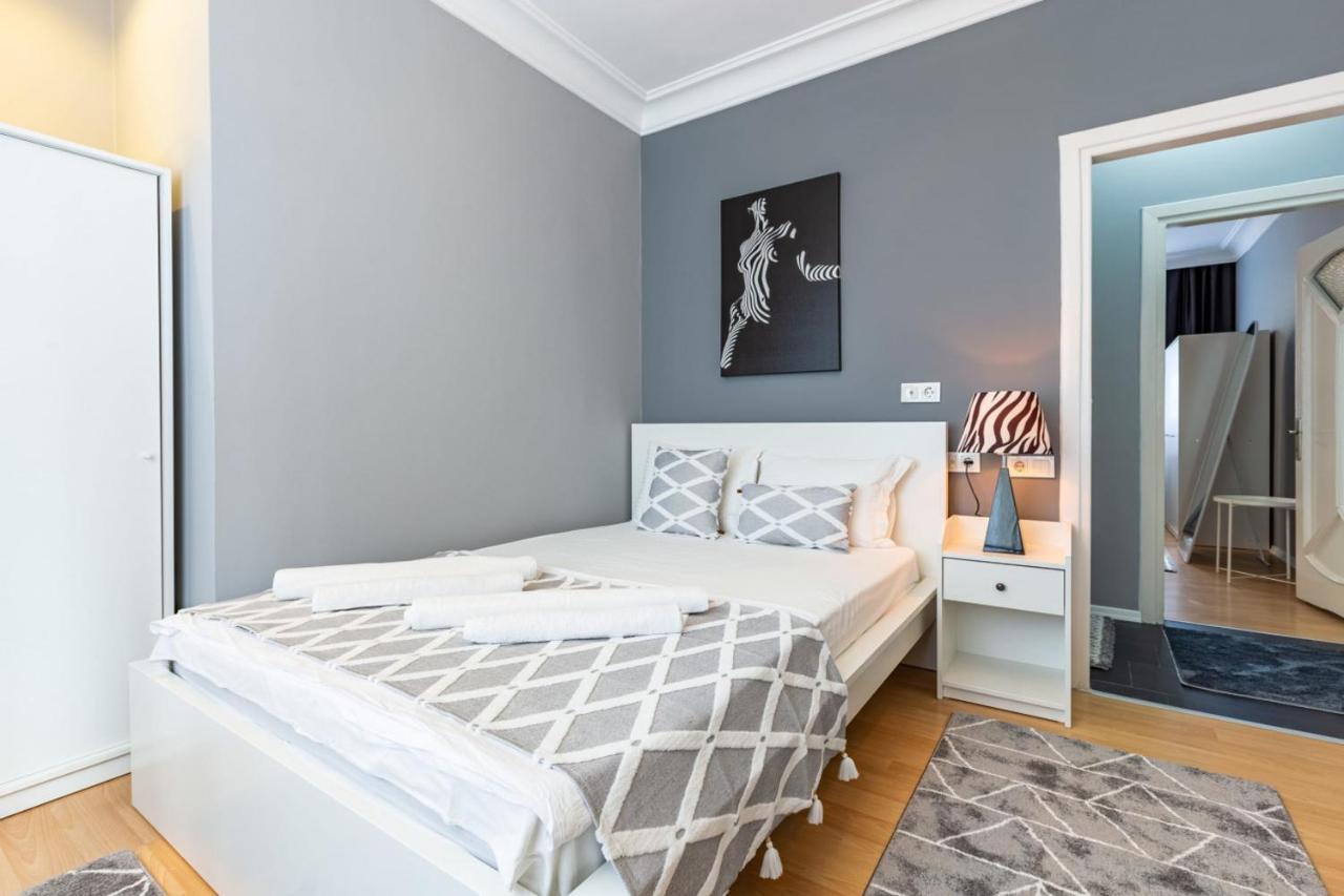 Spacious On Bagdat Street Kadikoy Istanbul