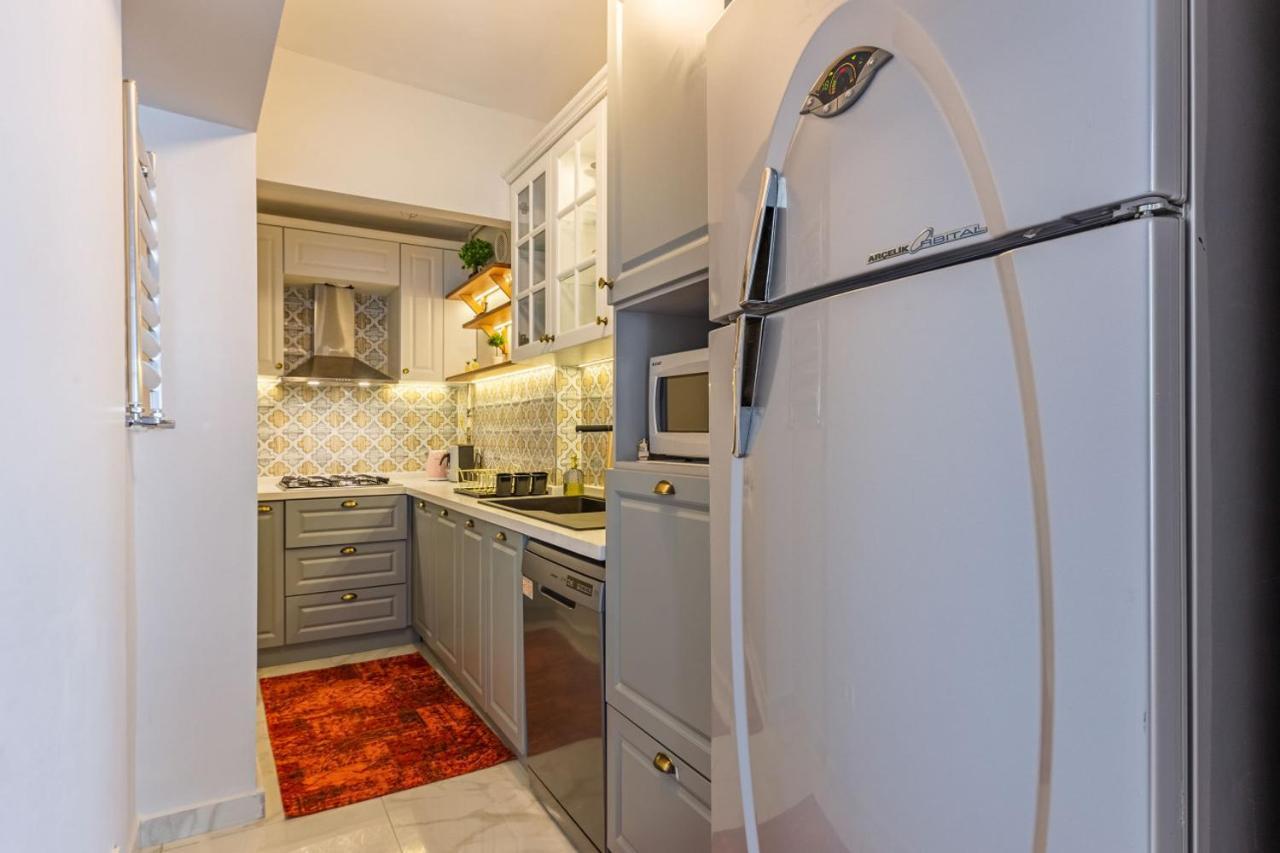 Apartment Stylish In Moda Near Popular Attractions With Balcony *