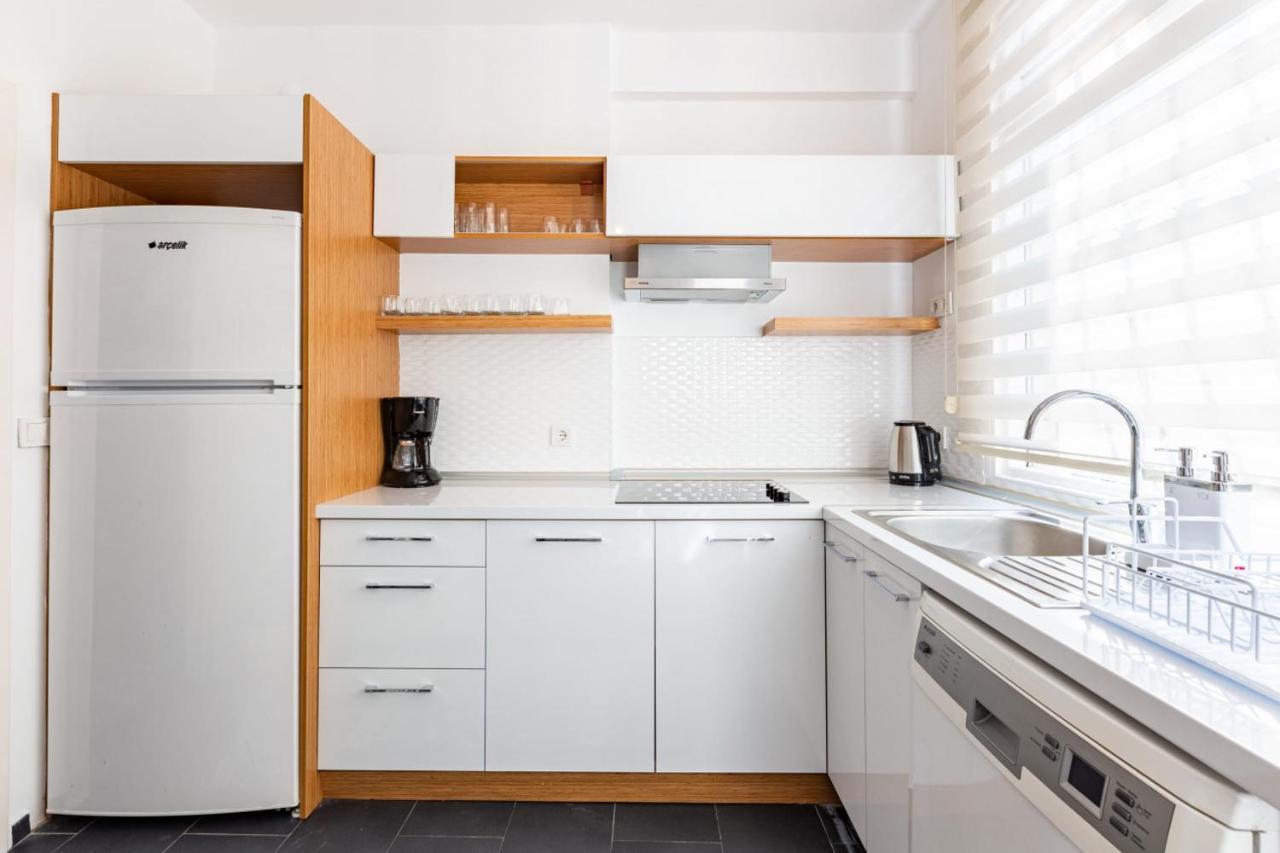 Spacious On Bagdat Street Kadikoy Istanbul