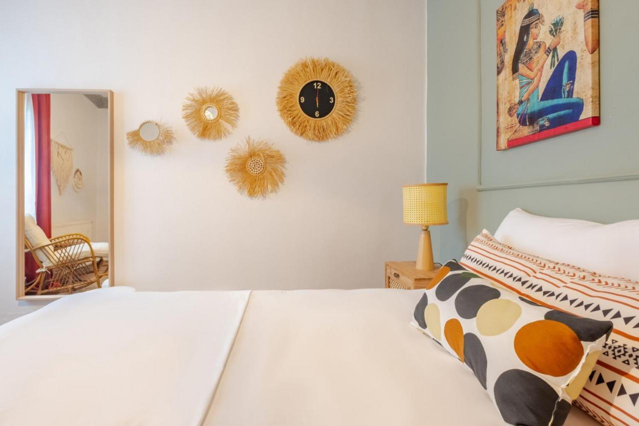 With Balcony Close To Taksim In Cihangir Istanbul