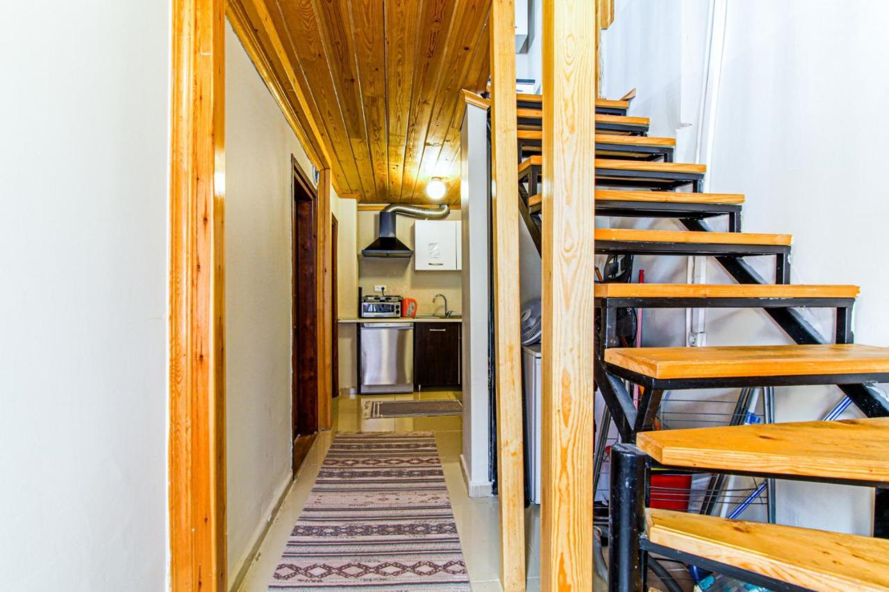 Historical Duplex With Patio In Beyoglu Holiday home Istanbul