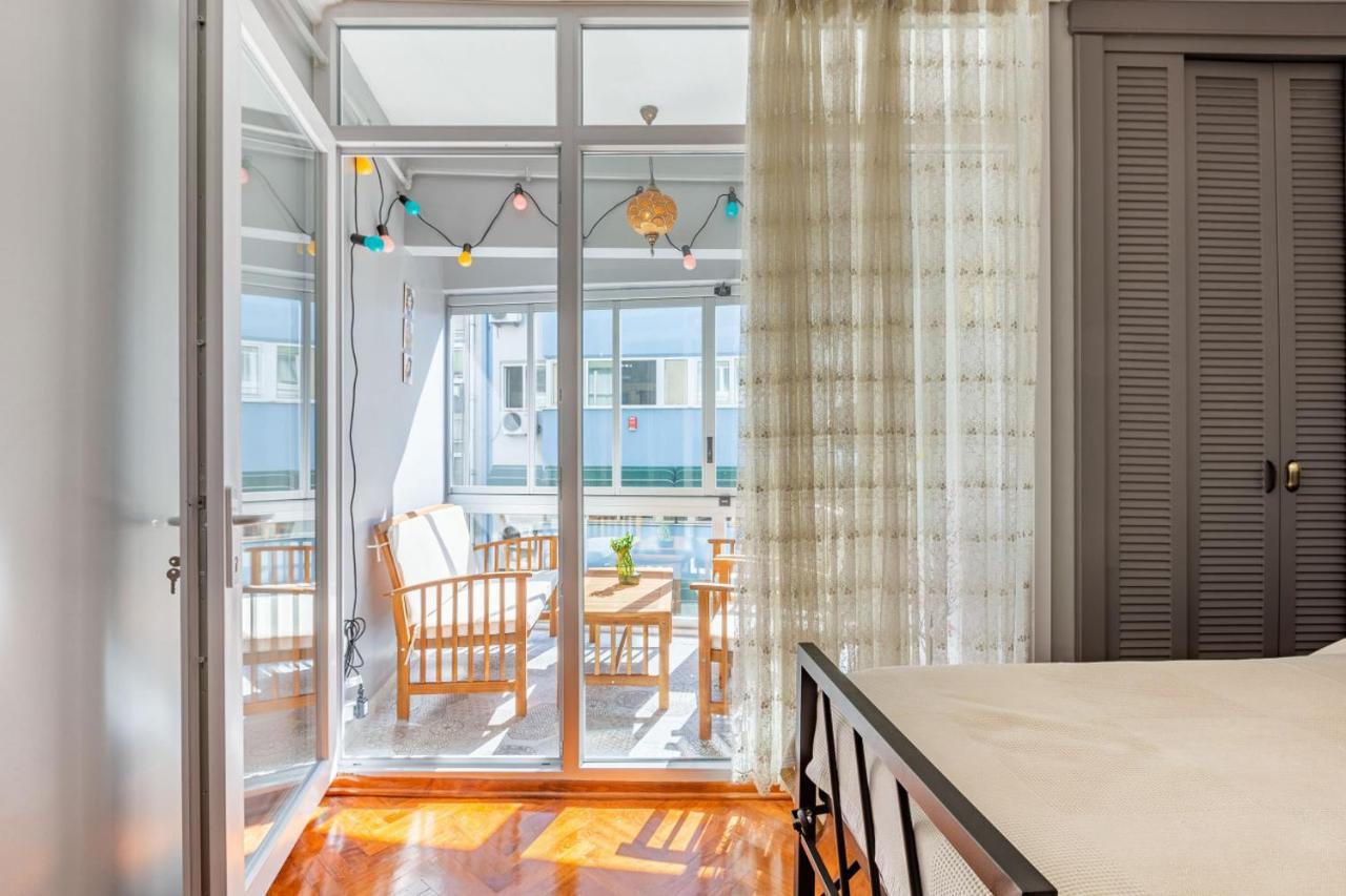Stylish In Moda Near Popular Attractions With Balcony Istanbul