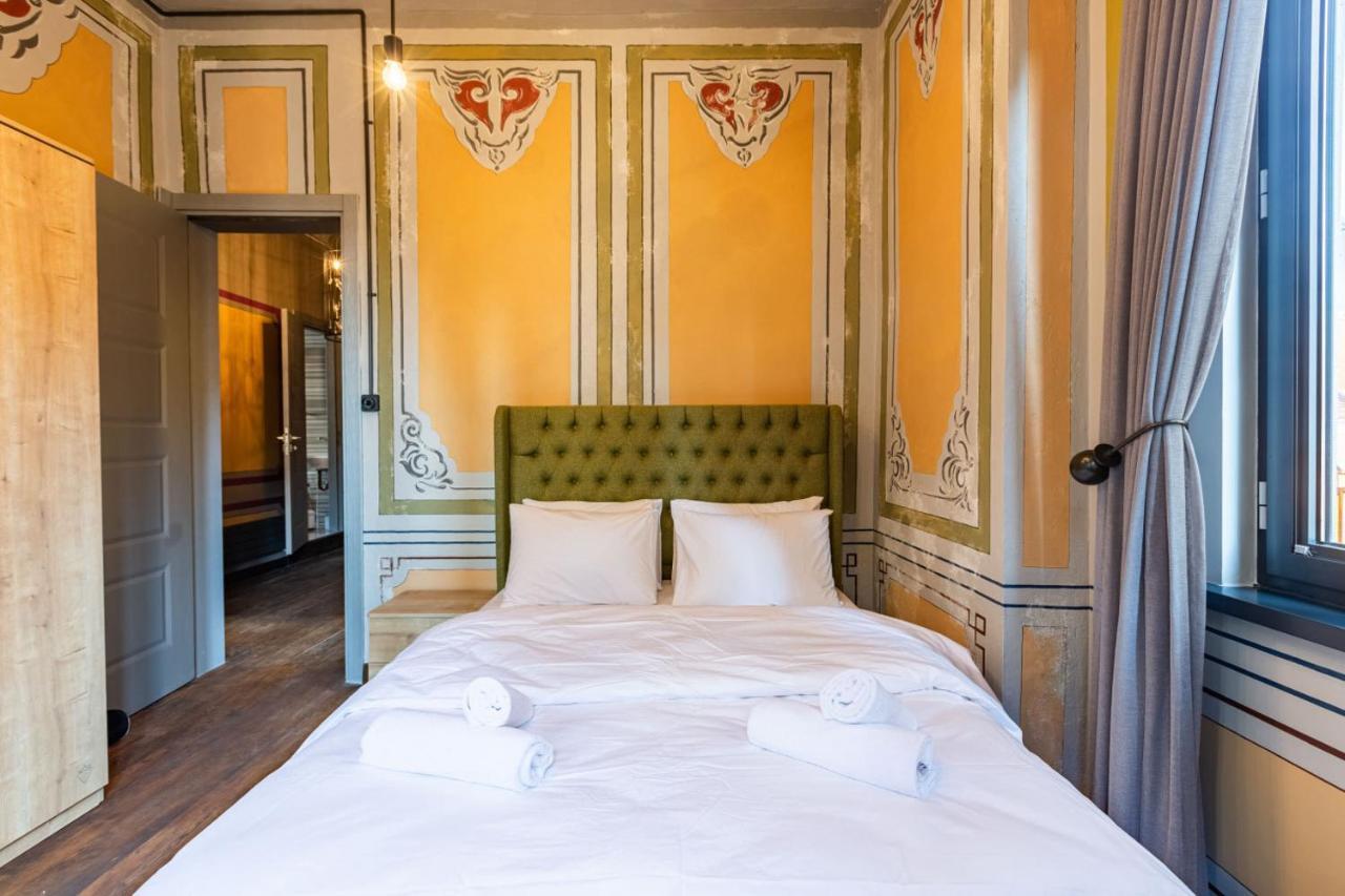 Historical Flat With Hammam Near Taksim *