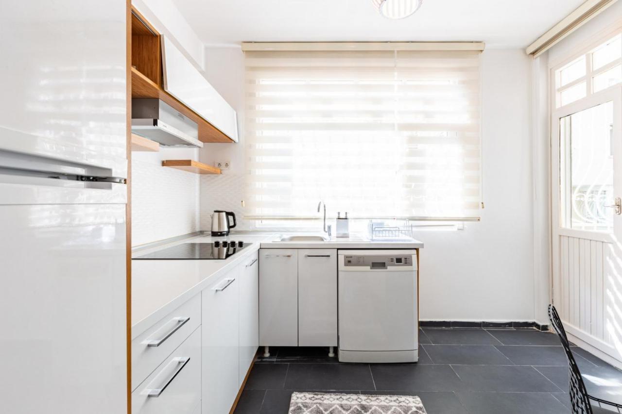 Apartment Spacious On Bagdat Street Kadikoy Istanbul
