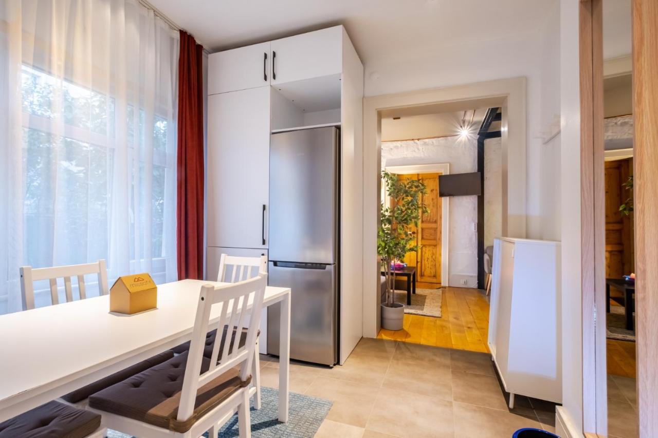 Charming Flat Close To Touristic Attractions In The Heart Of Beyoglu Apartment *