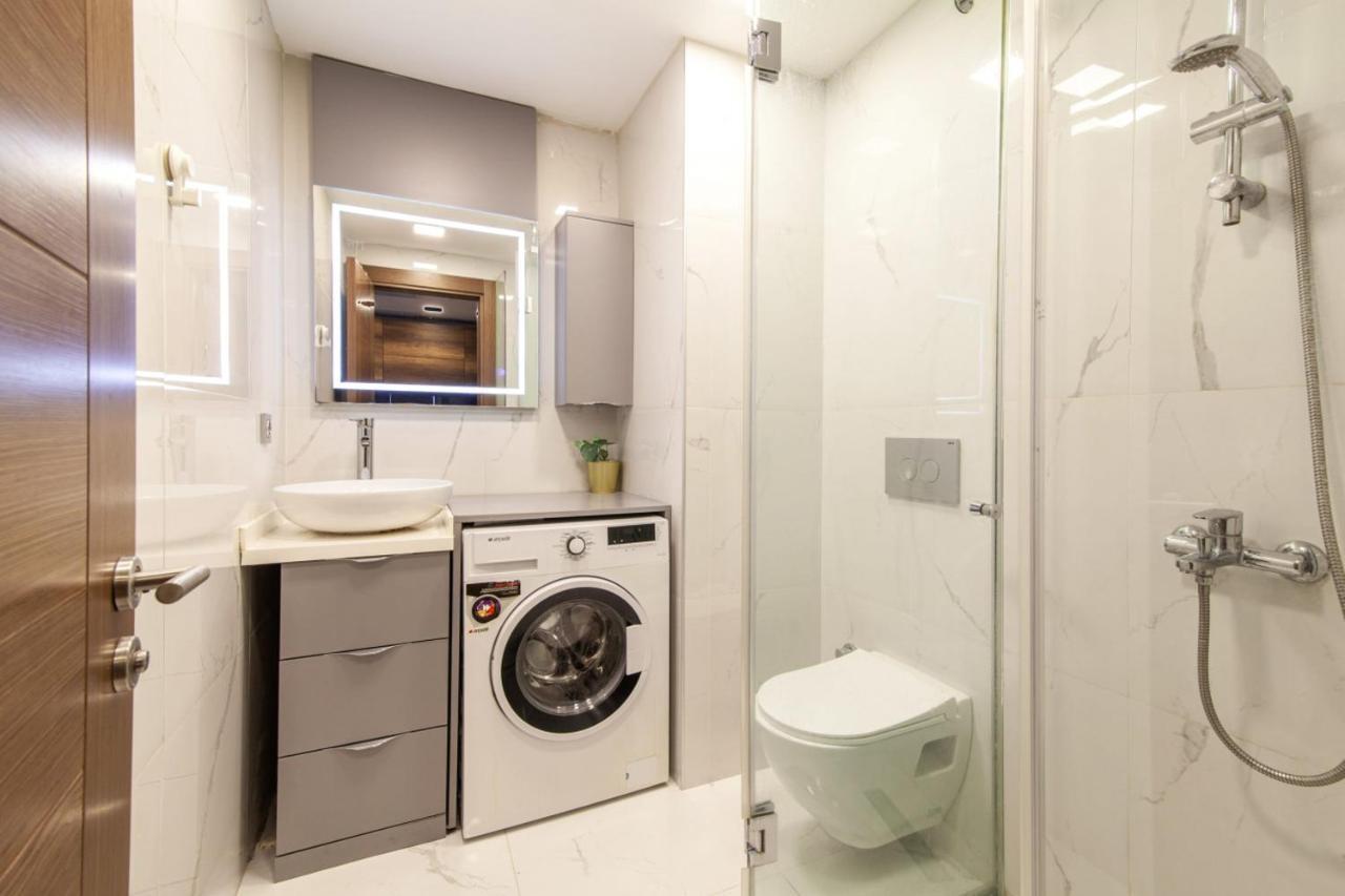 Stylish Flat With Location In Sisli Apartment